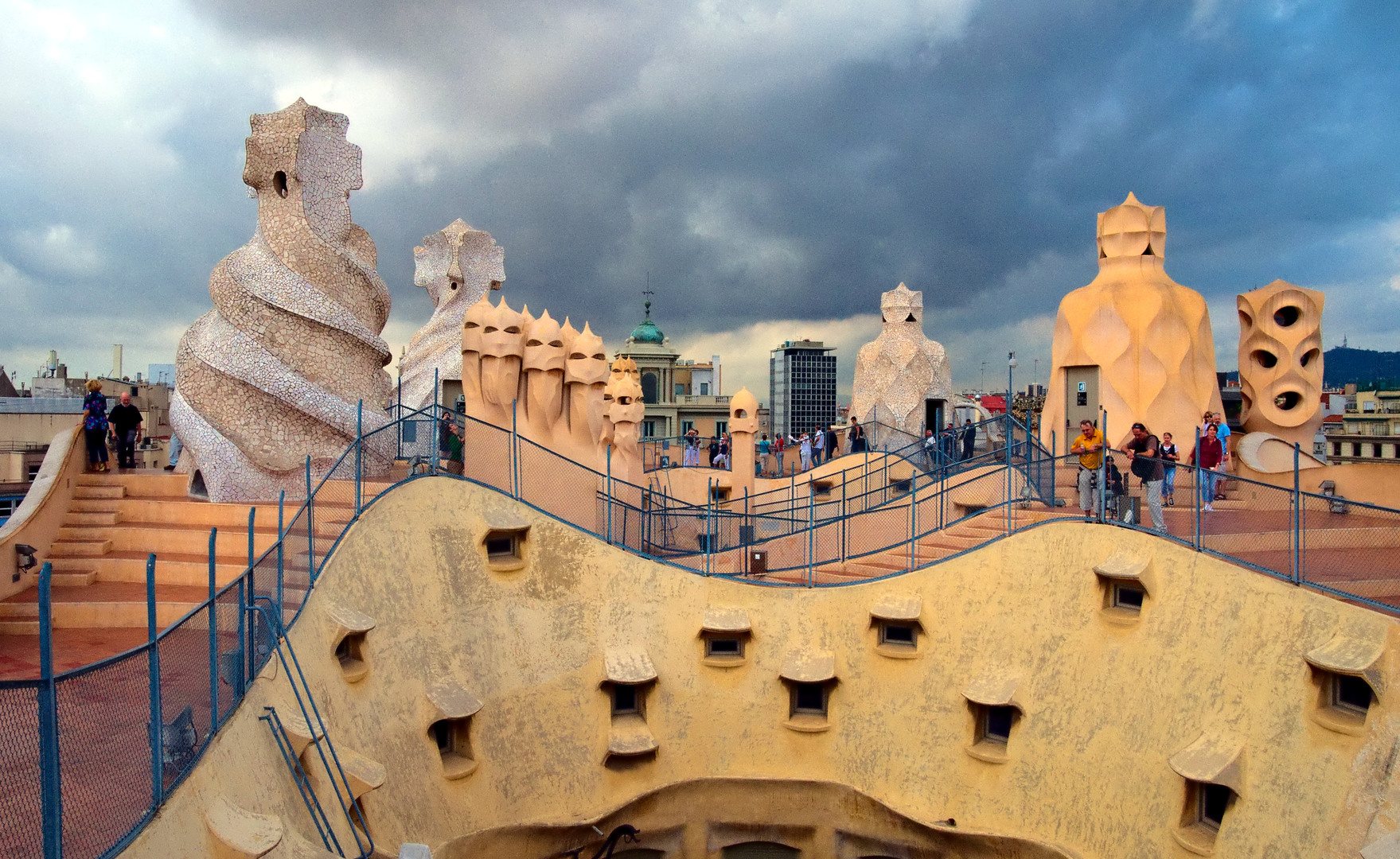 Vista panorámica desde la Casa Milá de Gaudí -Barcelona-