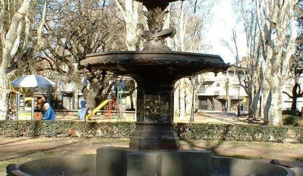 Arte metalúrgico en fuentes de agua